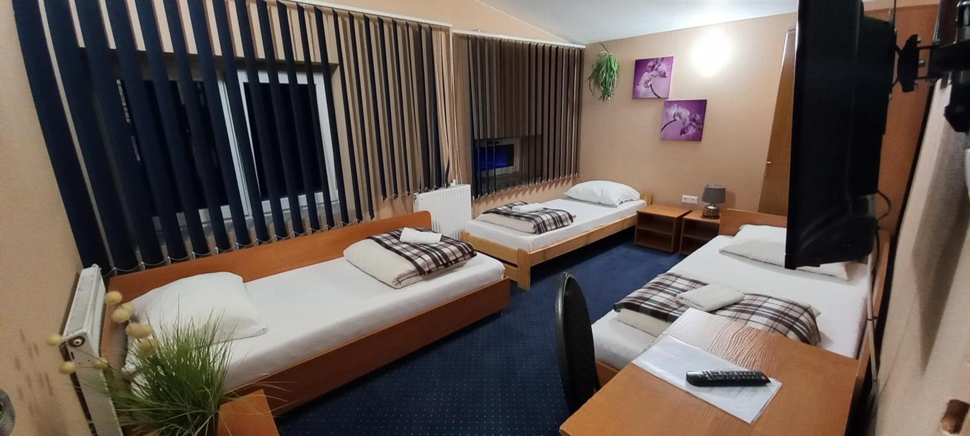 Zajazd Albatros Rzeszow Spa מראה חיצוני תמונה