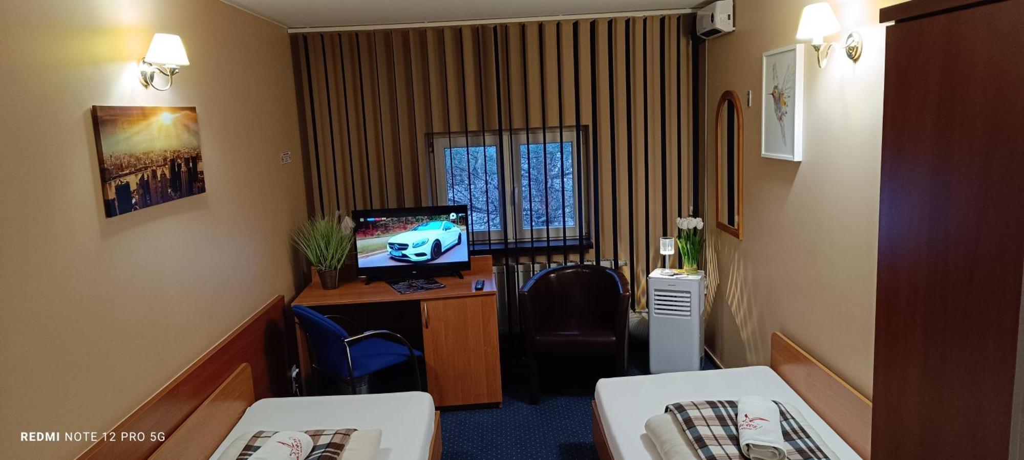 Zajazd Albatros Rzeszow Spa מראה חיצוני תמונה