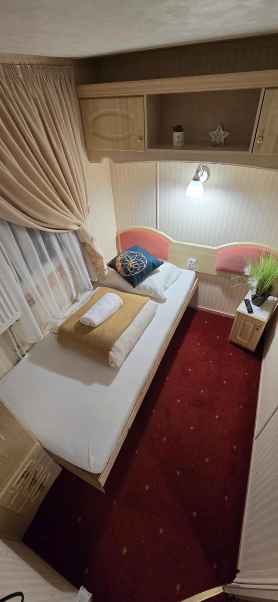 Zajazd Albatros Rzeszow Spa מראה חיצוני תמונה